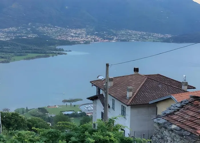 Wetzel Domaso Apartment